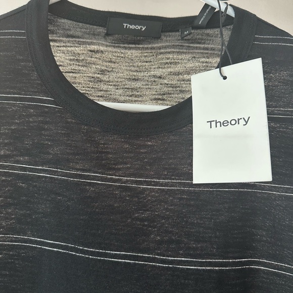 BNWT Theory Black and Gray Striped Tee men’s size M - Picture 2 of 7
